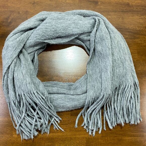 Apt 9 Soft Gray Heavy Winter Scarf Shawl Wrap L80" X W20" Fringe 5" - Picture 13 of 13